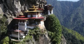 Descobrindo a Magia do Butão: Mandalas e a Tradição Artística
